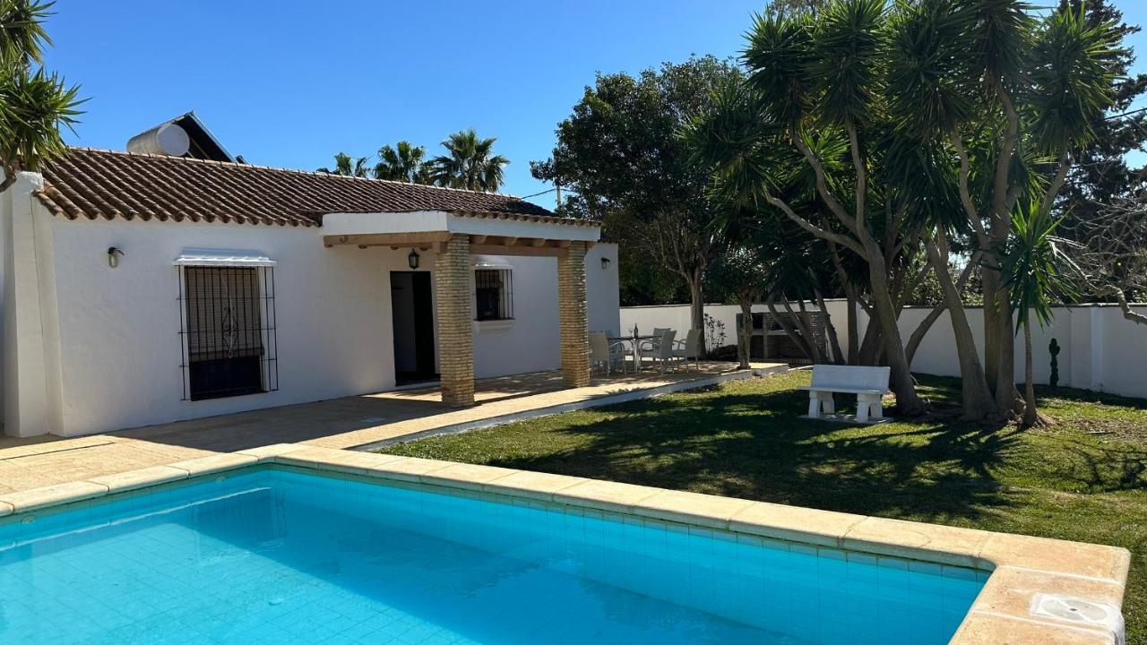 Vivienda Rural Atlantico Sur & Familias Guest House โกนิล เด ลาฟรอนเตรา ภายนอก รูปภาพ