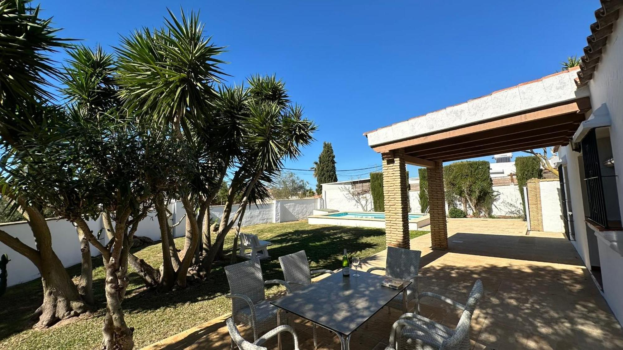 Vivienda Rural Atlantico Sur & Familias Guest House โกนิล เด ลาฟรอนเตรา ภายนอก รูปภาพ