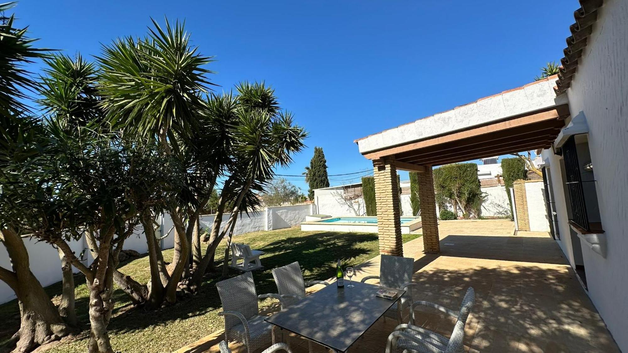 Vivienda Rural Atlantico Sur & Familias Guest House โกนิล เด ลาฟรอนเตรา ภายนอก รูปภาพ