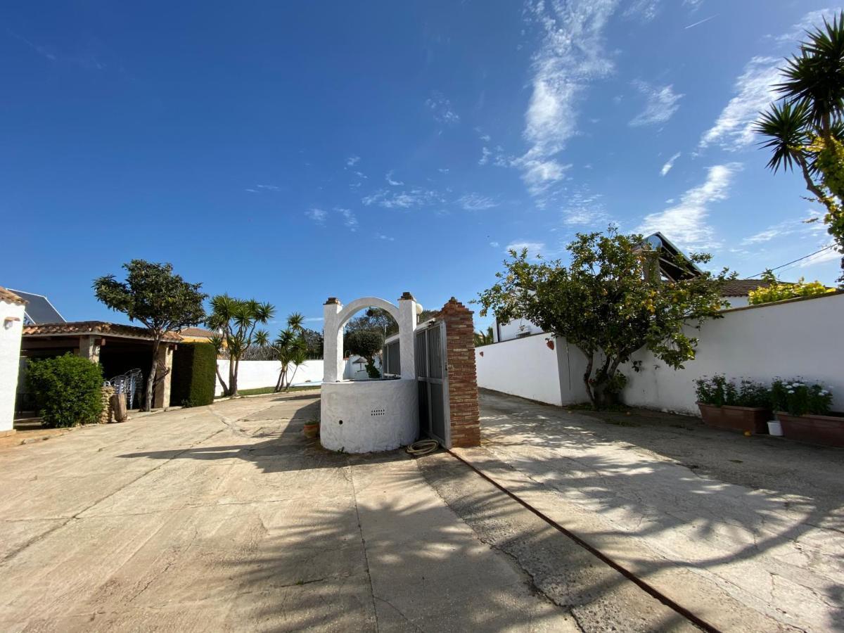 Vivienda Rural Atlantico Sur & Familias Guest House โกนิล เด ลาฟรอนเตรา ภายนอก รูปภาพ